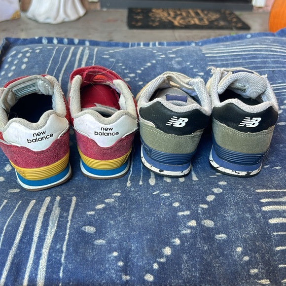 2 pair of New balance sneakers - Picture 3 of 10